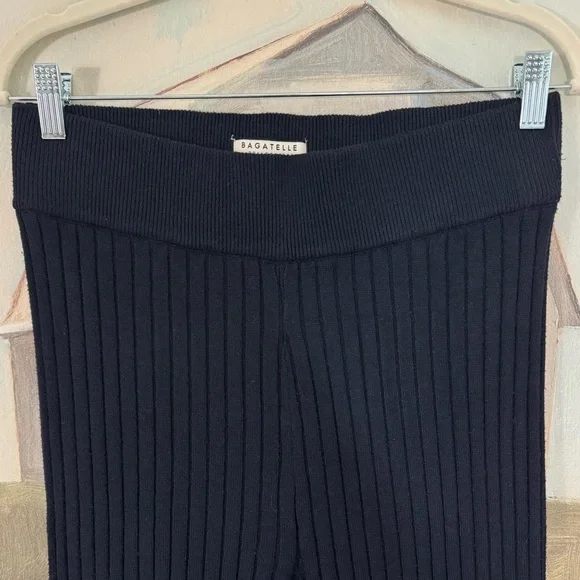 BAGATELLE Navy Blue Ribbed Knit Sweater Pants Size Medium - Picture 6 of 9